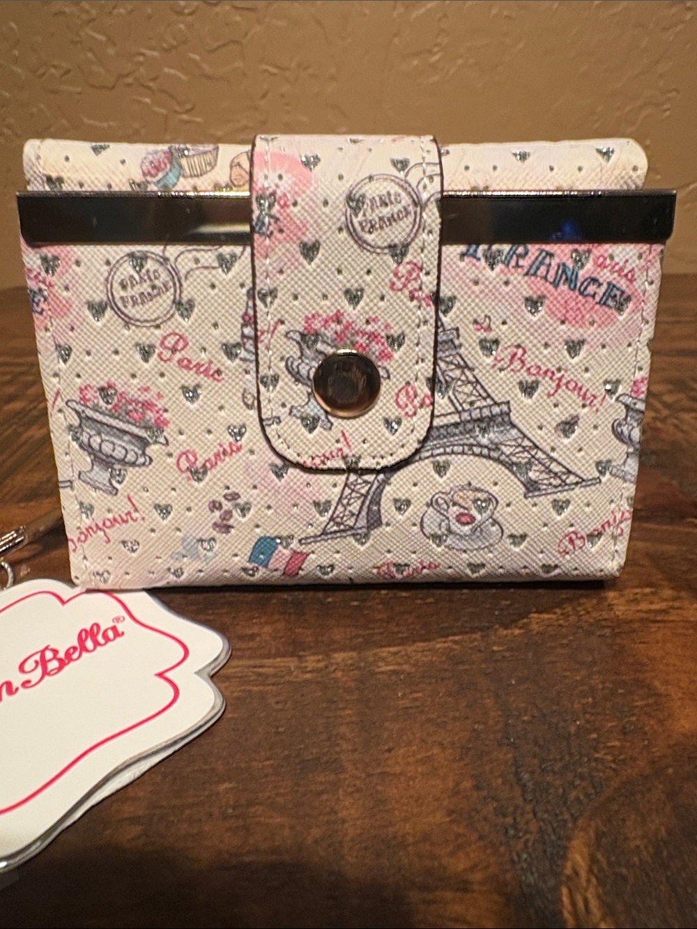 Essen Bella NWT Paris-Themed Compact Wallet in Cream and Pink with Rhinestones